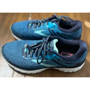 Brooks Adrenaline GTS 18 Women’s running shoes